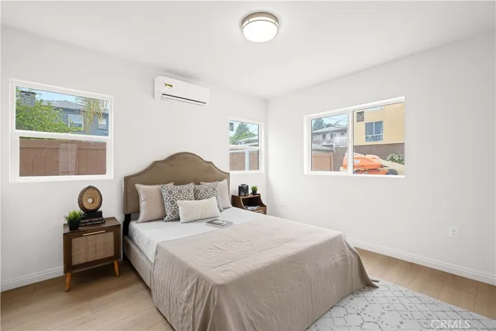 3805 W Heffron Drive, Burbank, California 91505