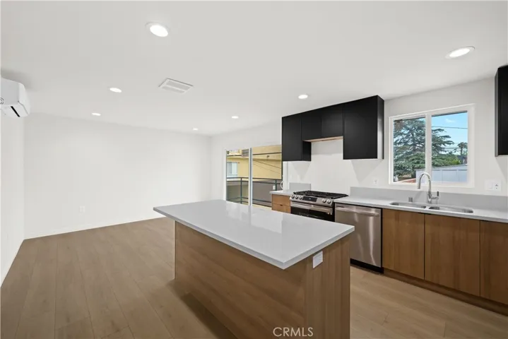 3805 W Heffron Drive, Burbank, California 91505