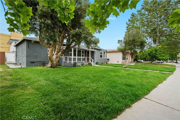 3805 W Heffron Drive, Burbank, California 91505