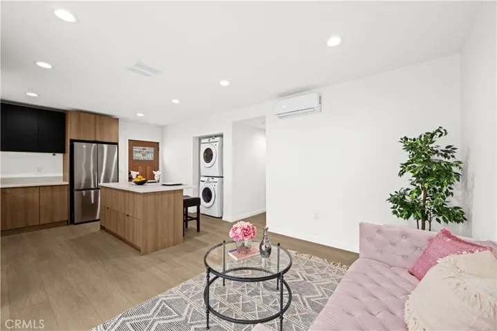 3805 W Heffron Drive, Burbank, California 91505