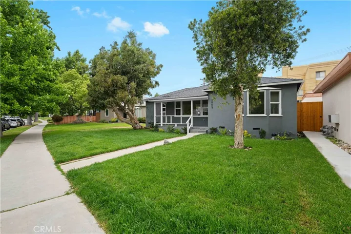 3805 W Heffron Drive, Burbank, California 91505