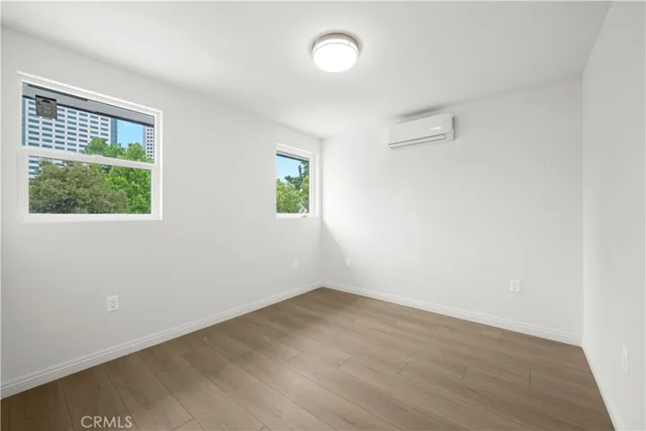3805 W Heffron Drive, Burbank, California 91505