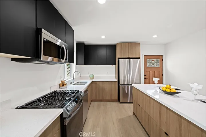 3805 W Heffron Drive, Burbank, California 91505