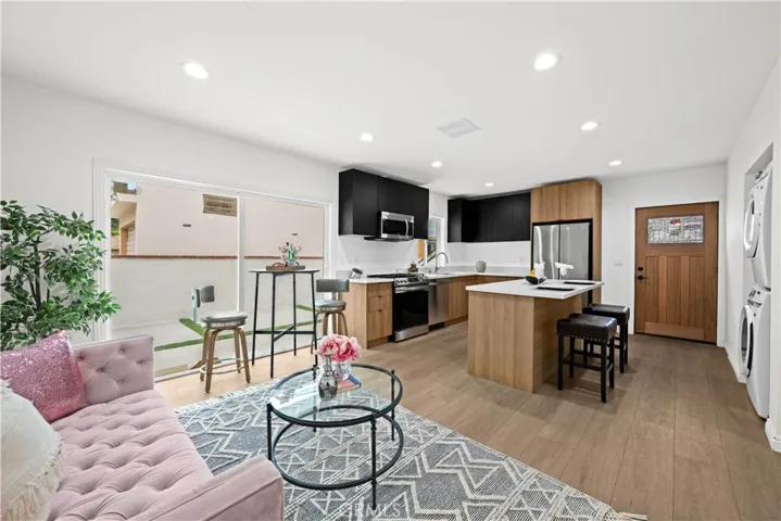 3805 W Heffron Drive, Burbank, California 91505