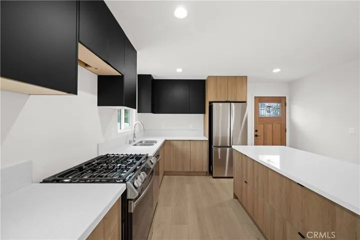 3805 W Heffron Drive, Burbank, California 91505