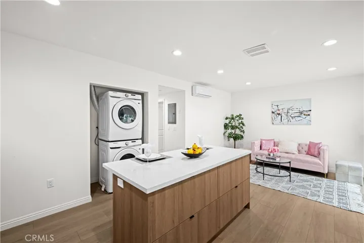 3805 W Heffron Drive, Burbank, California 91505