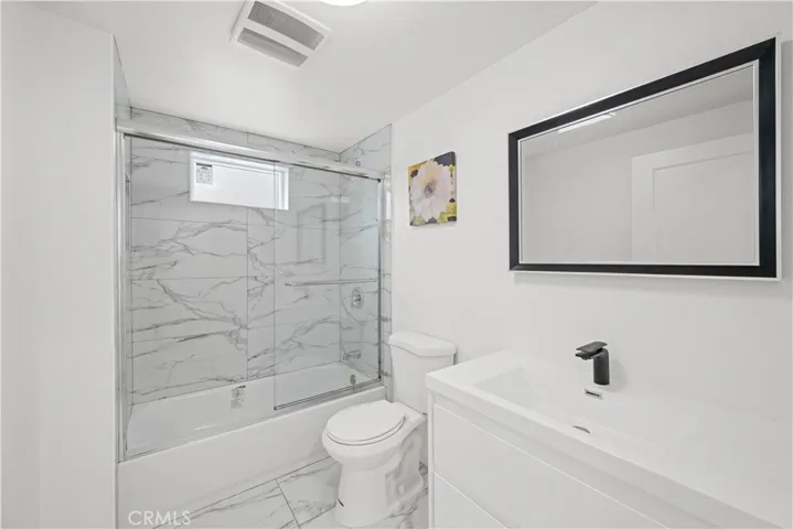 3805 W Heffron Drive, Burbank, California 91505