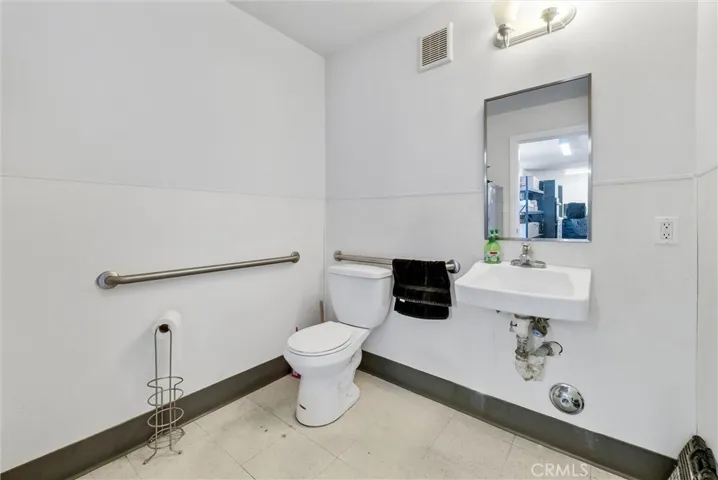 11696 Atlantic Avenue, Lynwood, California 90262