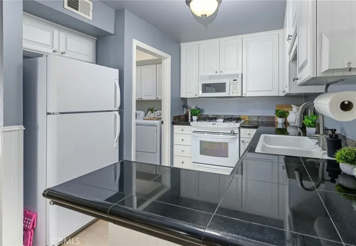 5645 E Avenida De Vientos, Anaheim Hills, California 92807
