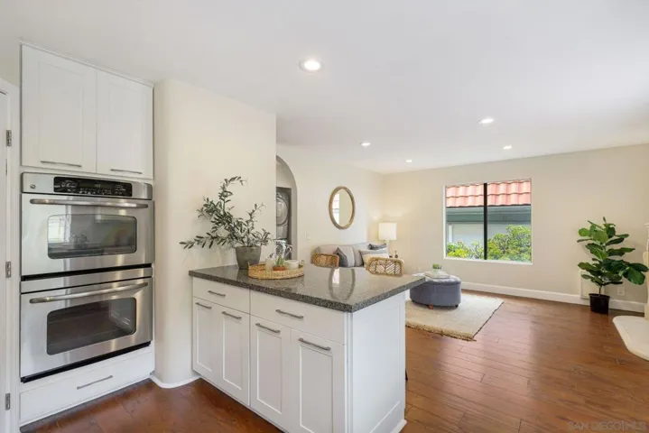 11518 Faisan Way, San Diego, California 92124