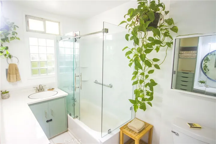 217 Crandall Street, Los Angeles, California 90057