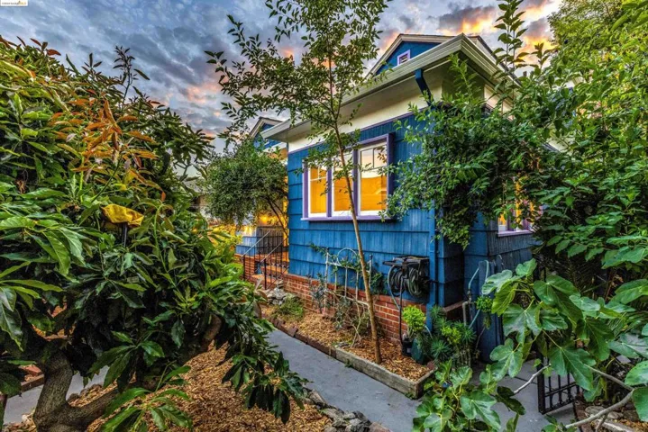 1646 29th Ave, Oakland, California 94601