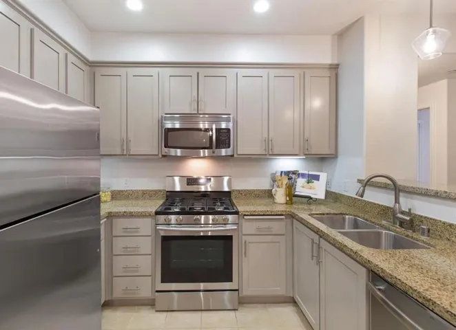 4388 El Camino Real 168, Los Altos, California 94022