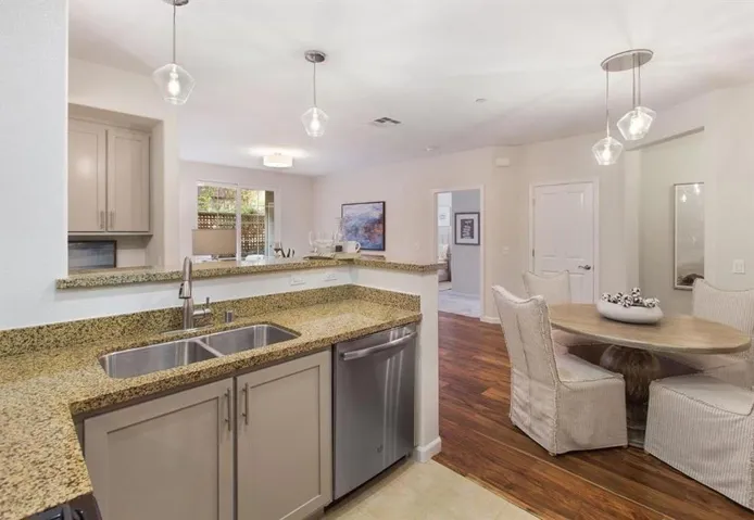 4388 El Camino Real 168, Los Altos, California 94022