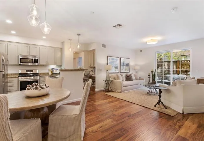 4388 El Camino Real 168, Los Altos, California 94022