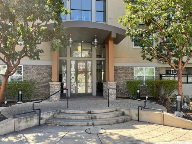 4388 El Camino Real 168, Los Altos, California 94022