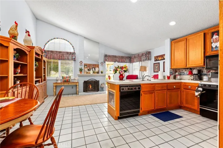 Kitchen & Family Room