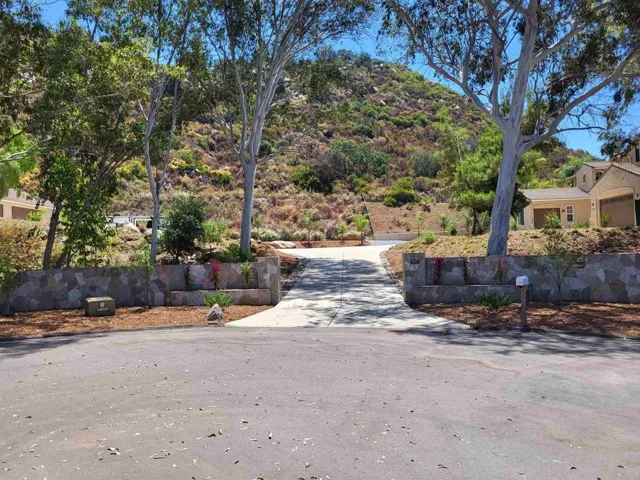 11597 Kaywood Place, Escondido, California 92026