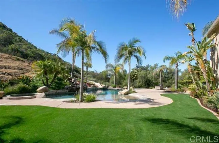 11597 Kaywood Place, Escondido, California 92026