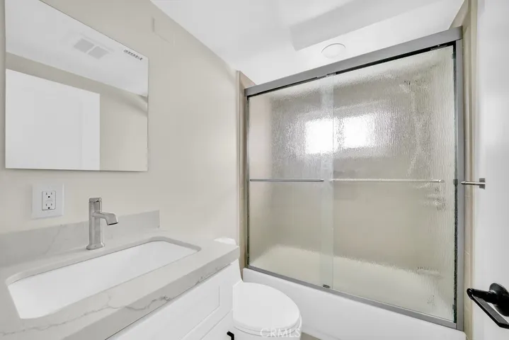 608 1/2 Marguerite Avenue, Corona Del Mar, California 92625