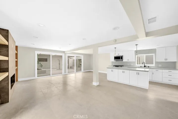 608 Marguerite Avenue, Corona Del Mar, California 92625