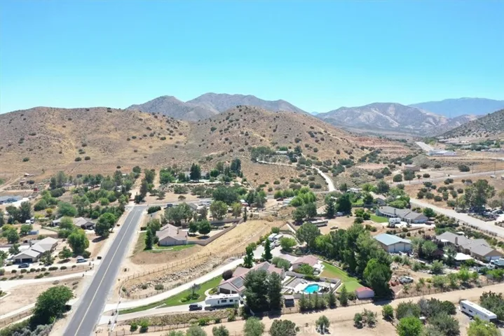 2514 Briar Glen Road, Acton, California 93510