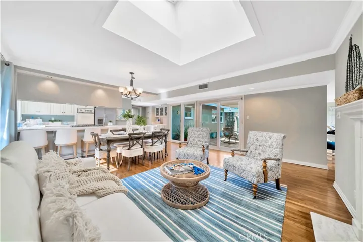 1825 Santa Rena Drive, Rancho Palos Verdes, California 90275