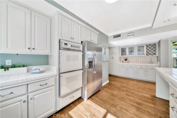 1825 Santa Rena Drive, Rancho Palos Verdes, California 90275