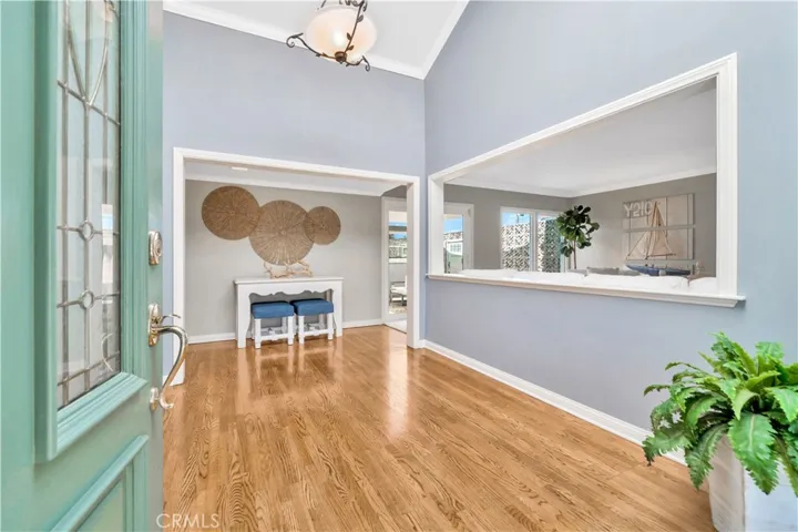 1825 Santa Rena Drive, Rancho Palos Verdes, California 90275