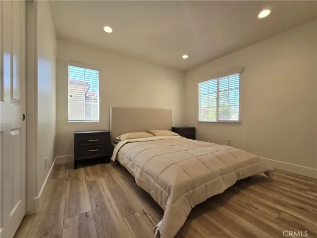 94 Chantilly, Irvine, California 92620