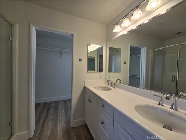94 Chantilly, Irvine, California 92620