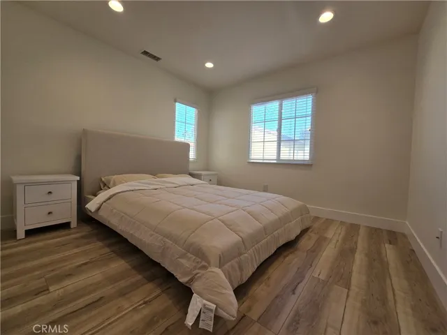 94 Chantilly, Irvine, California 92620