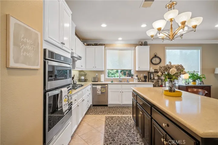 468 Olazabal Dr, Hemet, California 92545