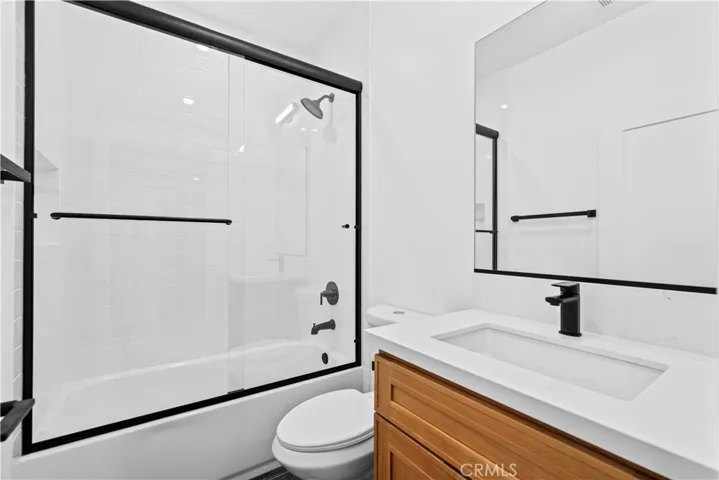 4718 Radnor Avenue, Lakewood, California 90713