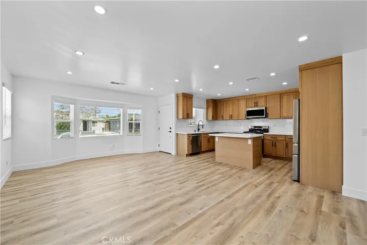 4718 Radnor Avenue, Lakewood, California 90713