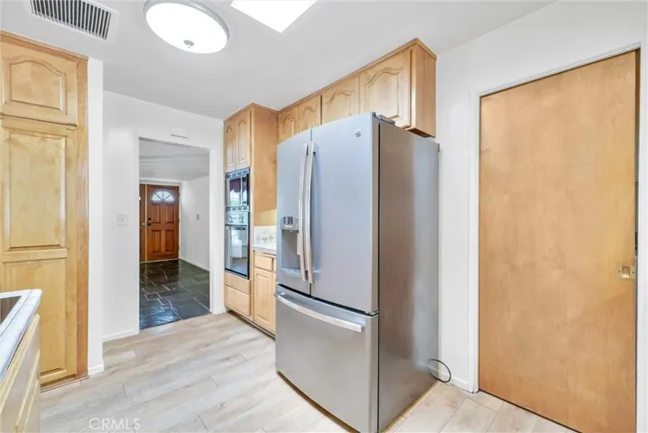 5883 Lakeview Avenue, Yorba Linda, California 92886