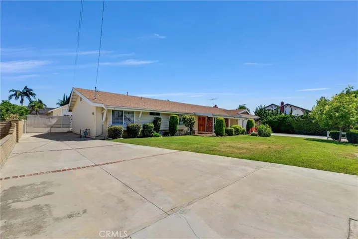 5883 Lakeview Avenue, Yorba Linda, California 92886