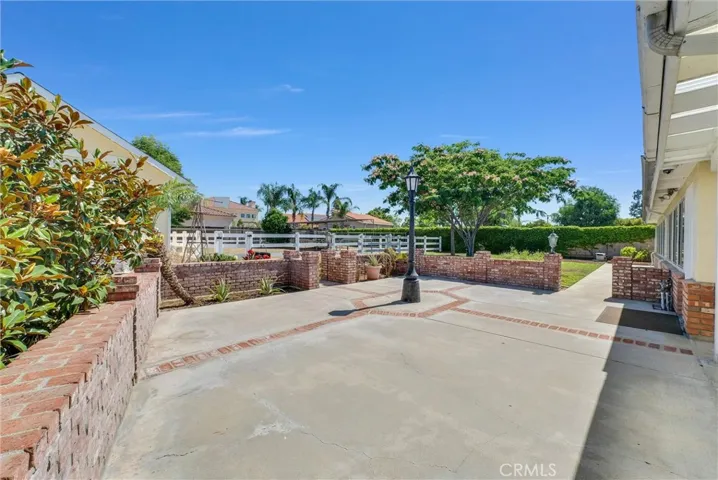 5883 Lakeview Avenue, Yorba Linda, California 92886