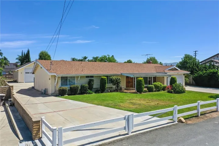 5883 Lakeview Avenue, Yorba Linda, California 92886