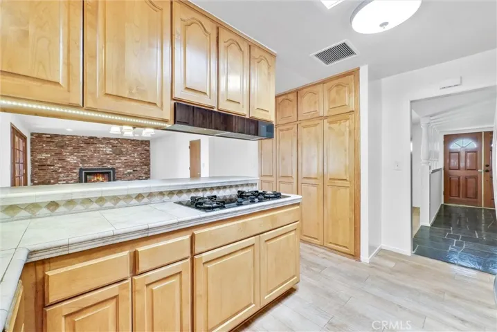 5883 Lakeview Avenue, Yorba Linda, California 92886