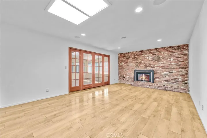5883 Lakeview Avenue, Yorba Linda, California 92886