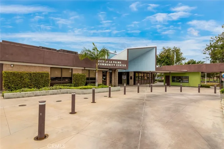 Central Park of La Palma with Community Center, Plaza pavilion, playgrounds, courts, activities for people of all ages.