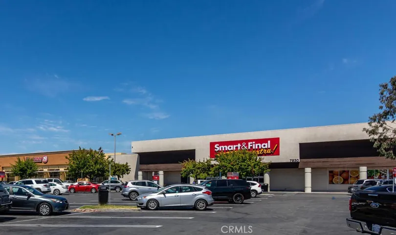 Whether you need every day or bulk shopping, Smart N Final has you covered.