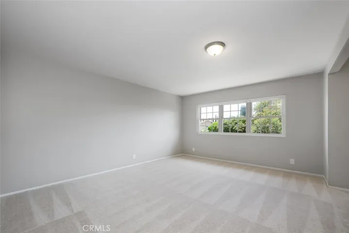 Second primary large bedroom.