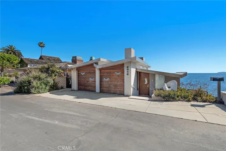 2049 Ocean Way, Laguna Beach, California 92651