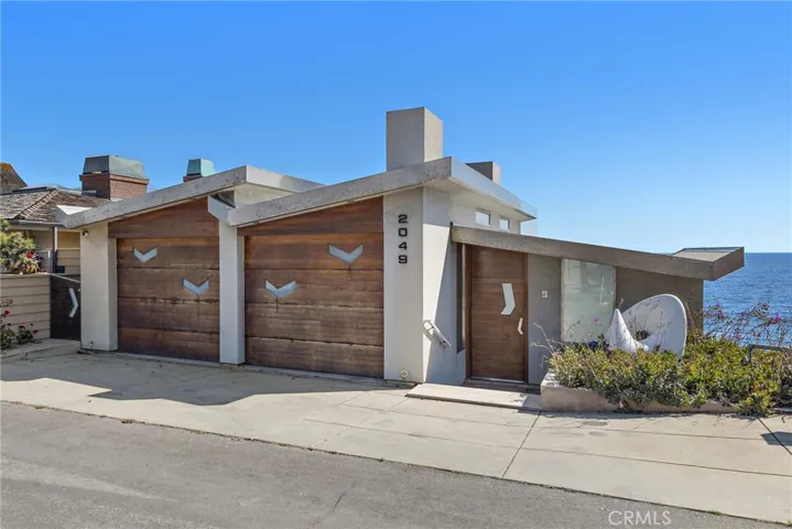 2049 Ocean Way, Laguna Beach, California 92651