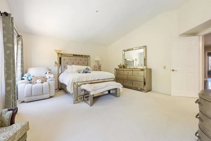 2033 Chardon Ln, El Cajon, California 92019
