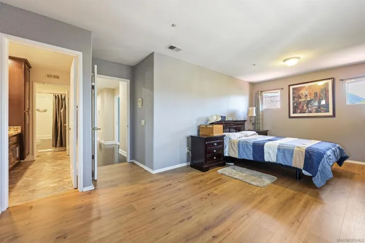 2033 Chardon Ln, El Cajon, California 92019