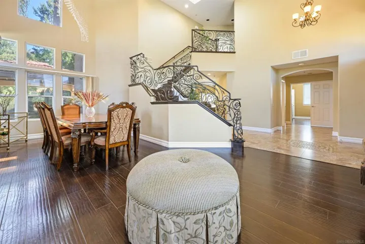 2033 Chardon Ln, El Cajon, California 92019