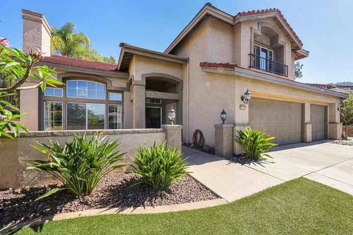 2033 Chardon Ln, El Cajon, California 92019